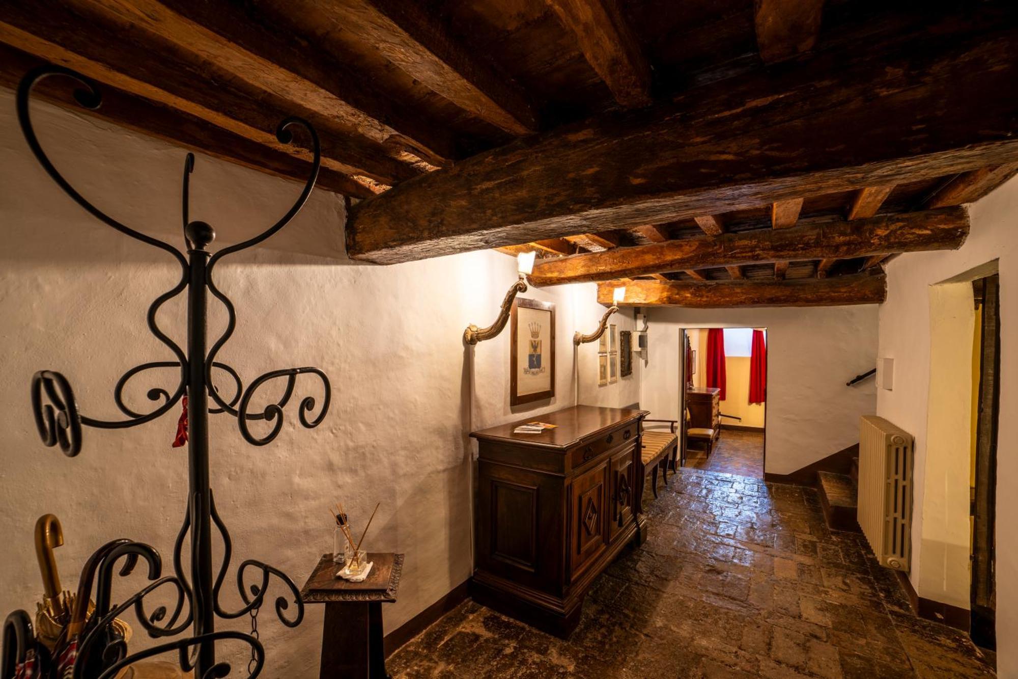 Appartement Dimora Palazzo De Antaldis à Urbino Extérieur photo
